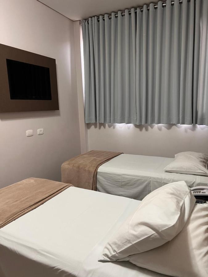 Hotel Cadori Paiçandu エクステリア 写真