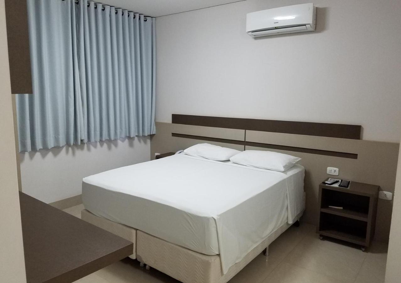 Hotel Cadori Paiçandu エクステリア 写真